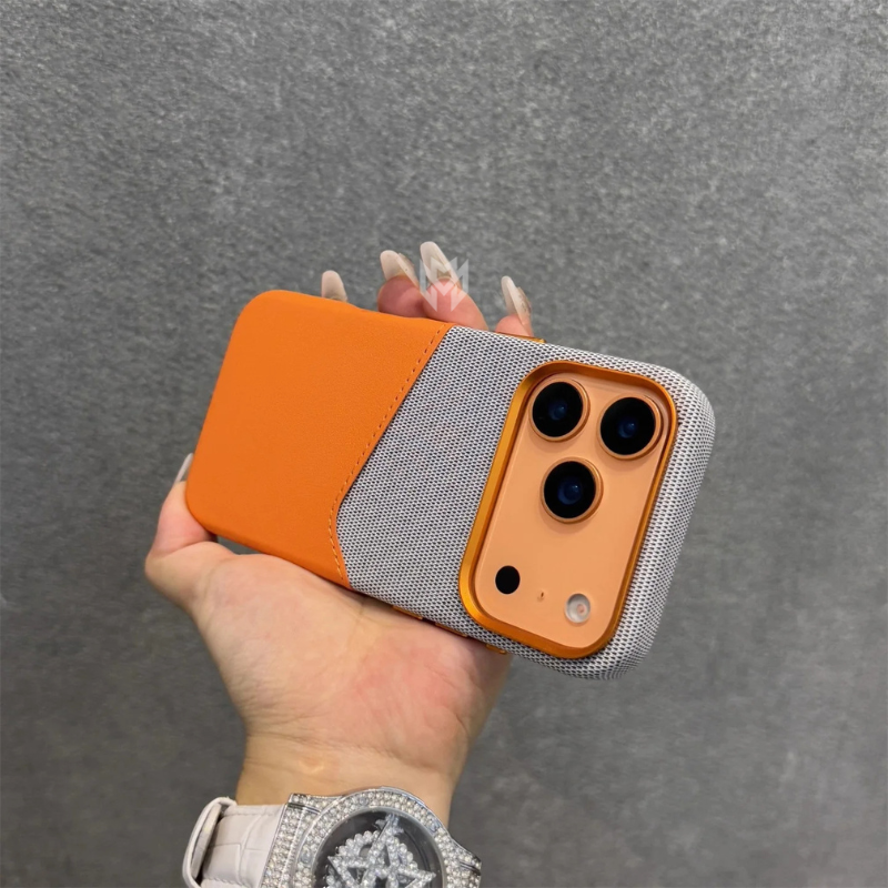 Case iPhone em Tecido e Couro Minimalista