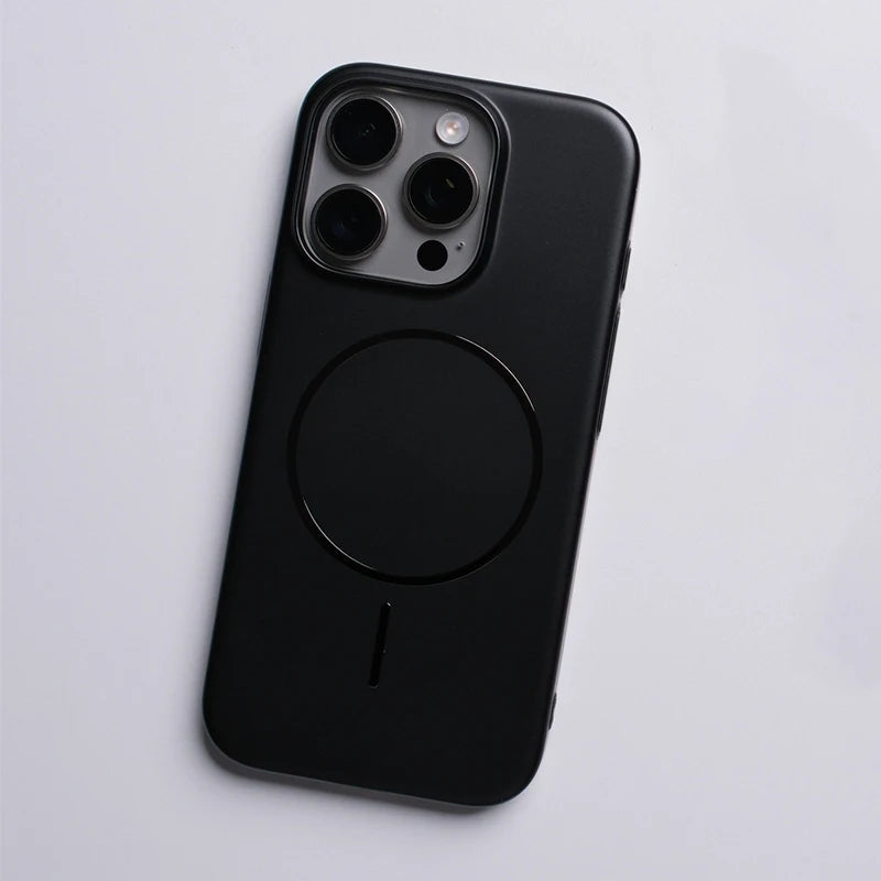 Case Minimalista para iPhone Fosca com Carregamento MagSafe