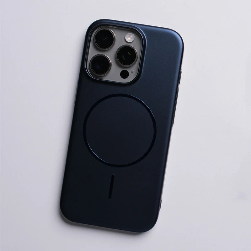 Case Minimalista para iPhone Fosca com Carregamento MagSafe