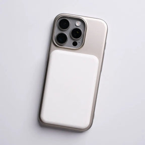 Case Minimalista para iPhone Fosca com Carregamento MagSafe